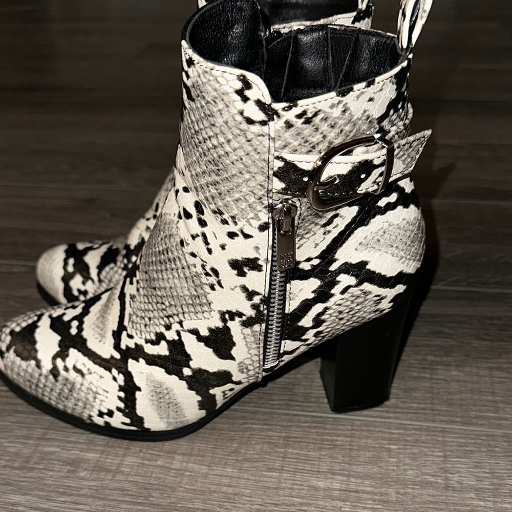 Women's Snake Print Ankle Boots